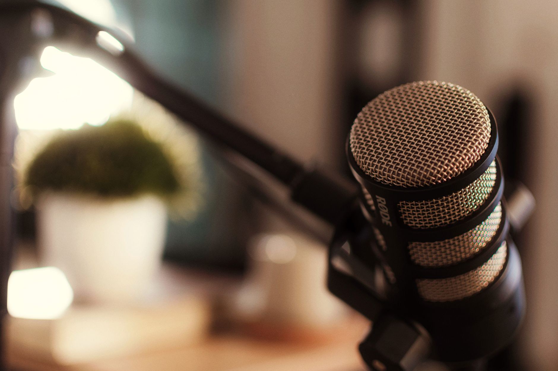 Những Nền Tảng Podcast Phổ Biến Cho Người Yêu Nhạc Những Nền Tảng Podcast Phổ Biến Cho Người Yêu Nhạc